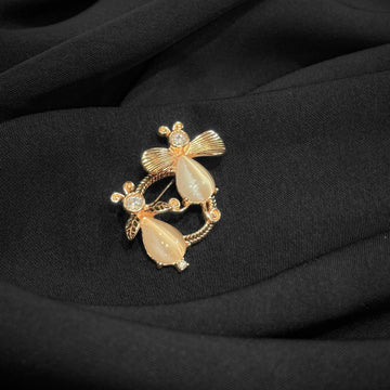 ✨ 925 Silver Bee Harmony Pearl Brooch