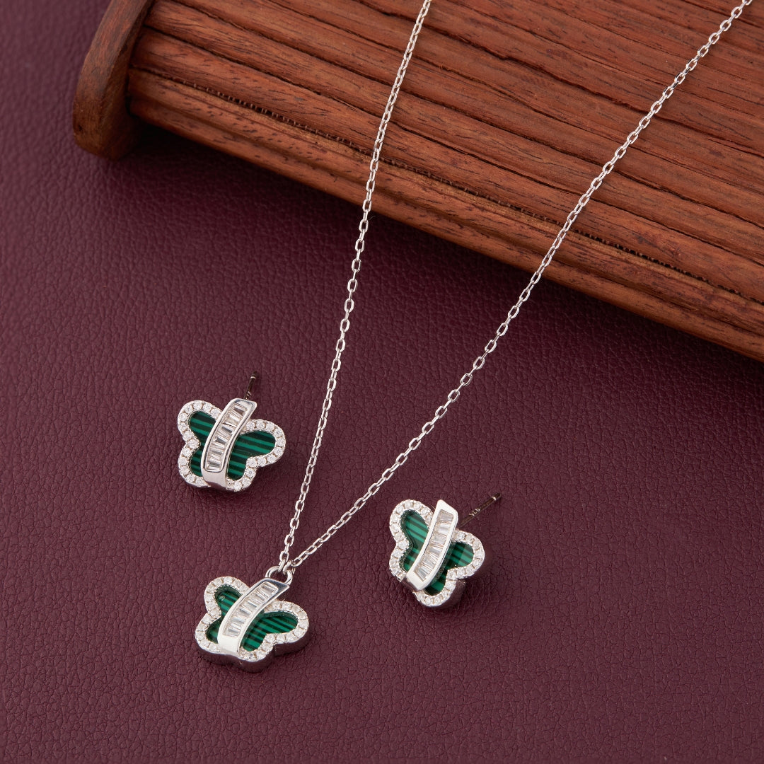 Emerald Flutter Silver Pendant & Earrings Set