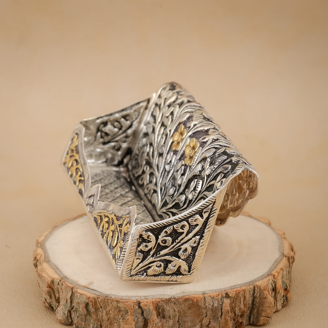 Handcrafted 925 Silver Card Holder with Floral Engraving