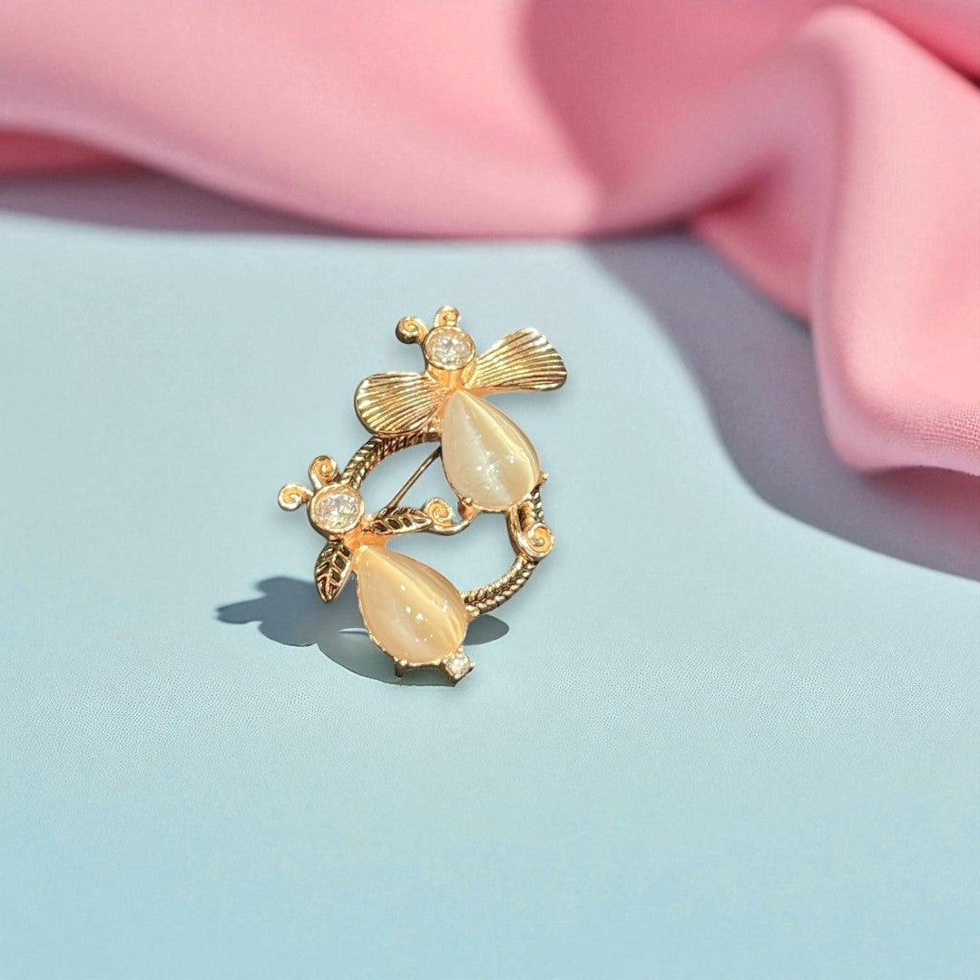 ✨ 925 Silver Bee Harmony Pearl Brooch